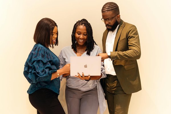 Créez des étiquettes adhésives personnalisées en toute simplicité