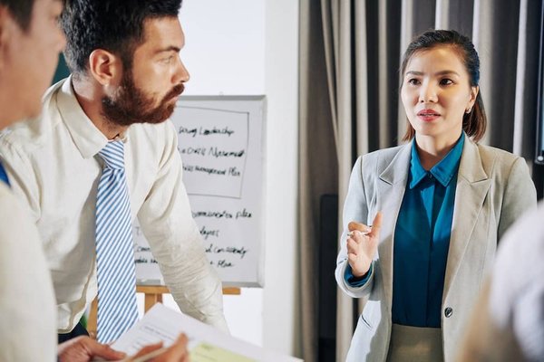 Stratégies de gestion de crise pour les entreprises touristiques en période d'instabilité économique